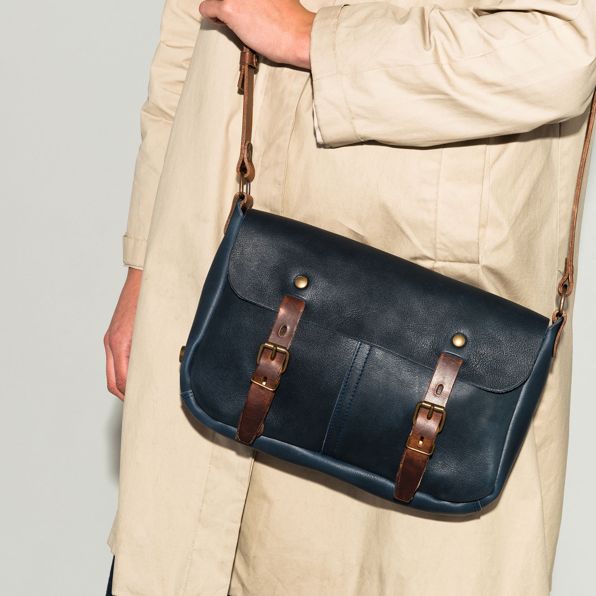 Léo Plumber bag I Leather Bags for Men & Women
